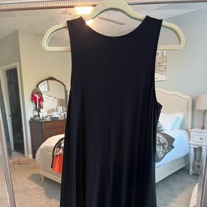 Black Sleeveless Dress